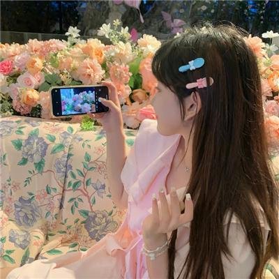 米拉·埃尔绍娃 照片
